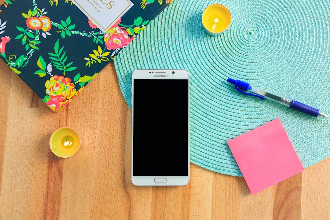 Photo Android phone with text messages