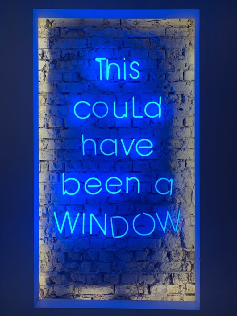 Photo "cant enable location services windows 11"