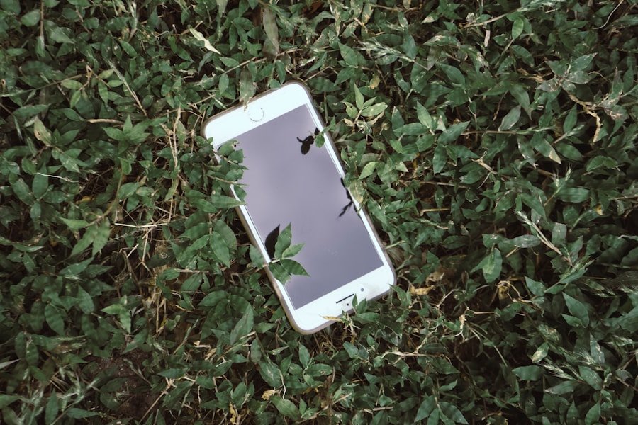 Photo "how to get water out of iPhone"