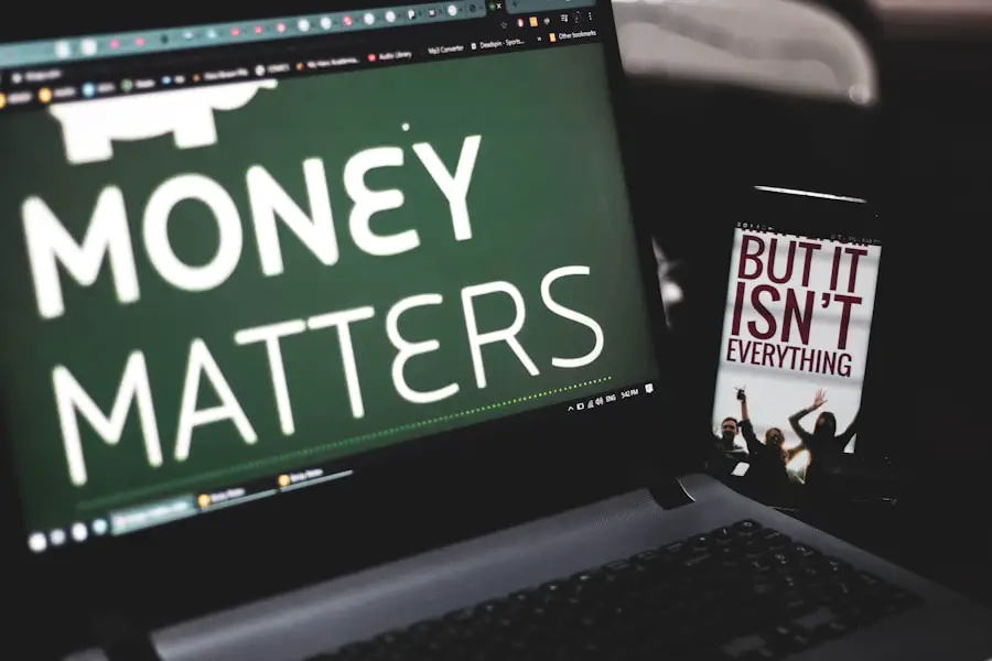 Photo "how to make money online without being scammed"