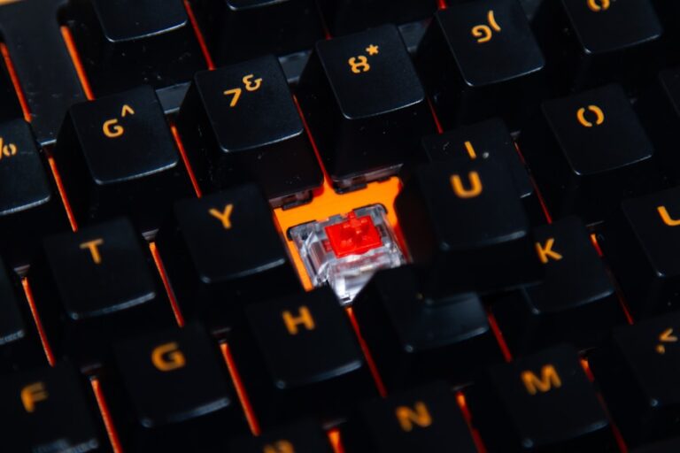 Photo "how to know if you got scammed online"