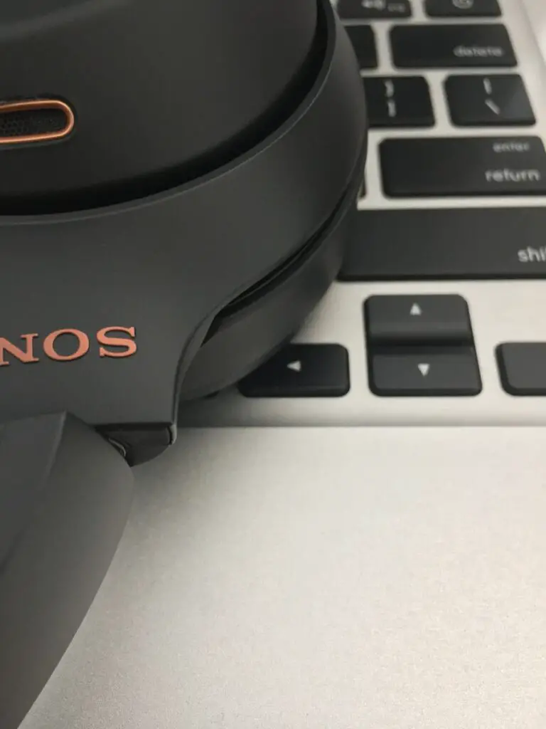 Photo "how to turn on auto connect with headphones windows 11"