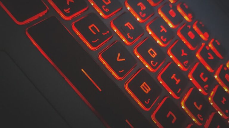 Photo "how to help someone being scammed online"