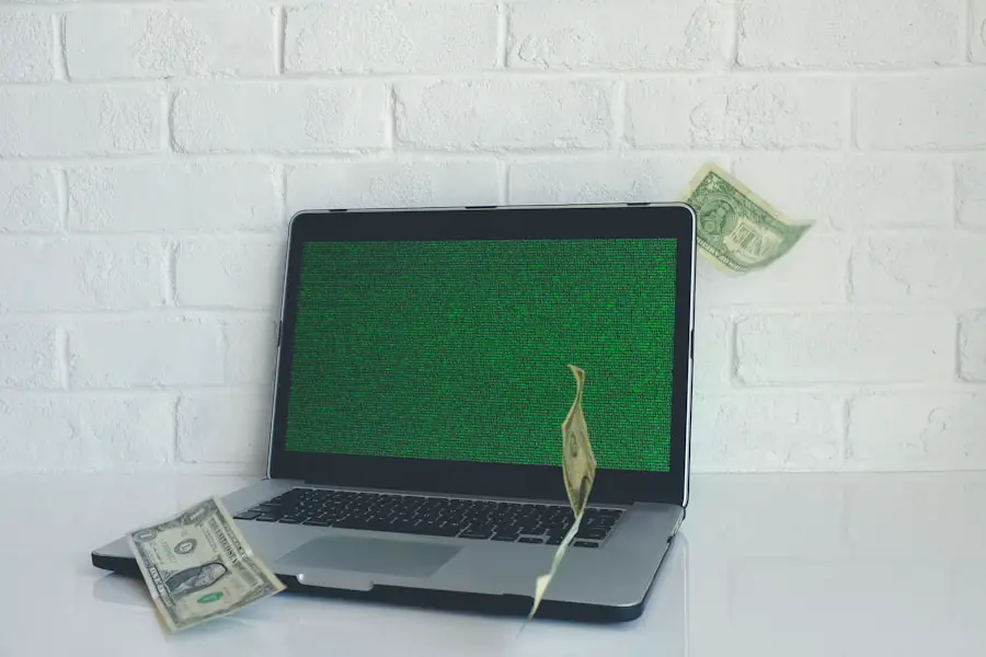 Photo "how not to get scammed online"