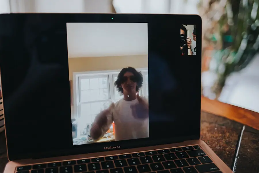 Photo "how to FaceTime Android with iPhone"