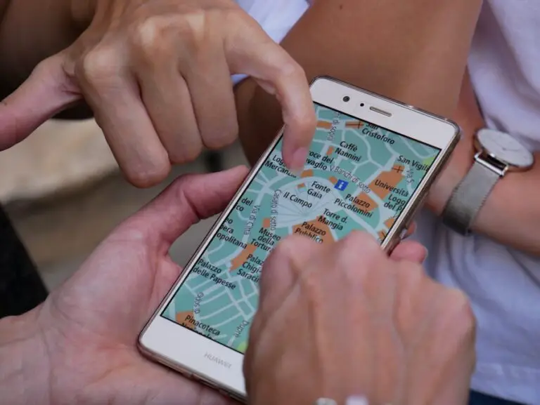 Photo Yes, an iPhone can share location with an Android